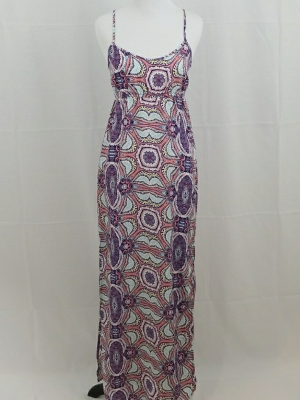 Charlotte Russe Maxi Summer Dress - Picture 2 of 8